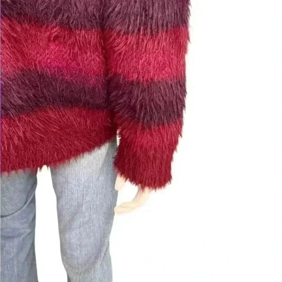 Savage crewneck fuzzy texture long sleeve sweater l. - Picture 10 of 16